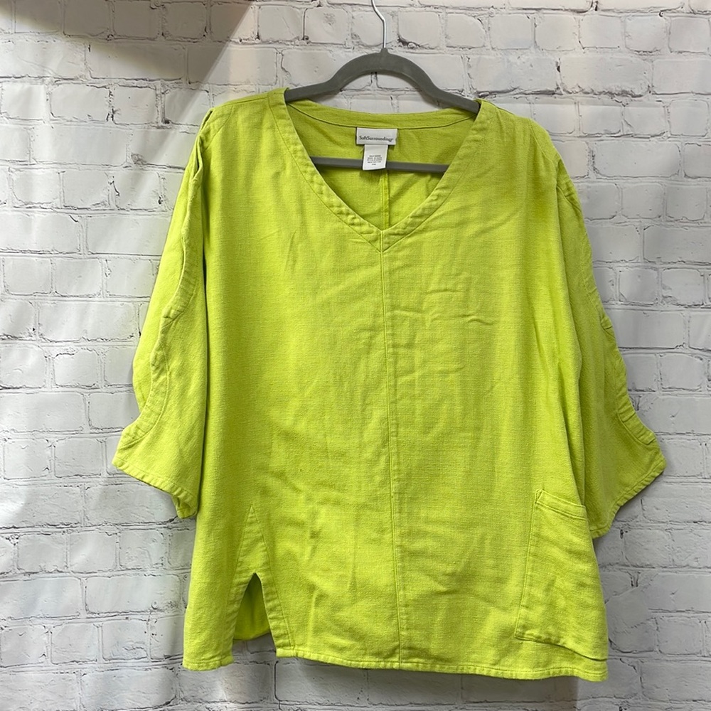 Soft Surrounding lime green open arm detail cotton with pocket PM top